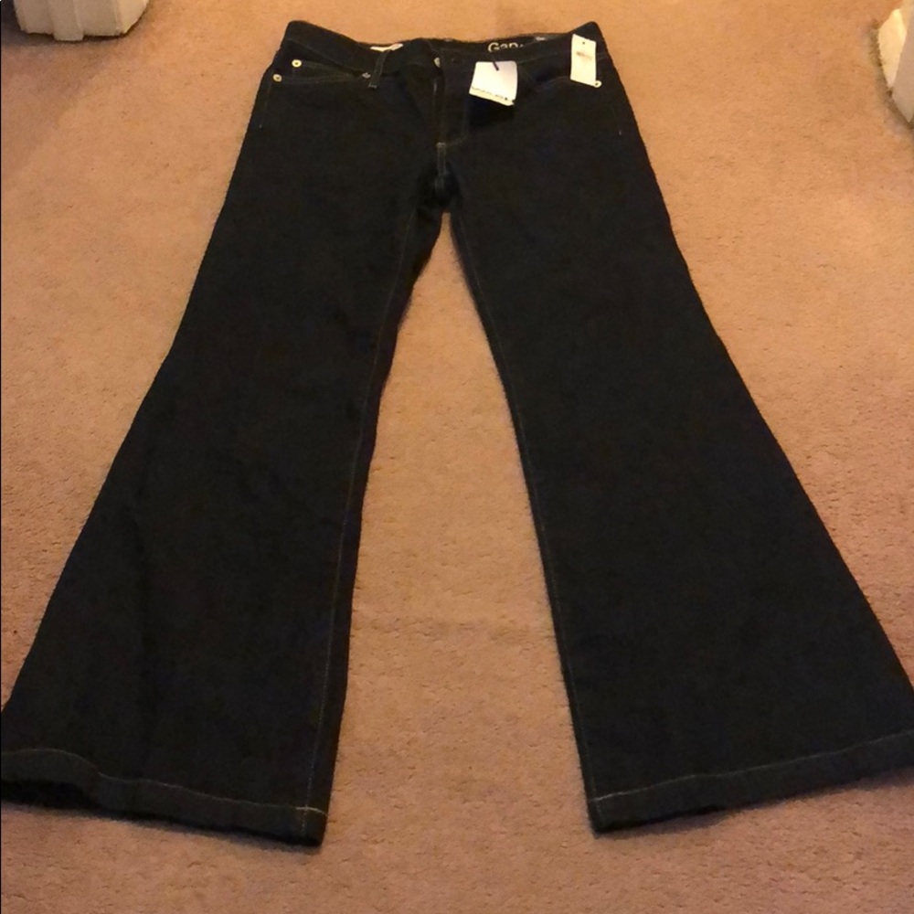 Gap Authentic Flare jeans
